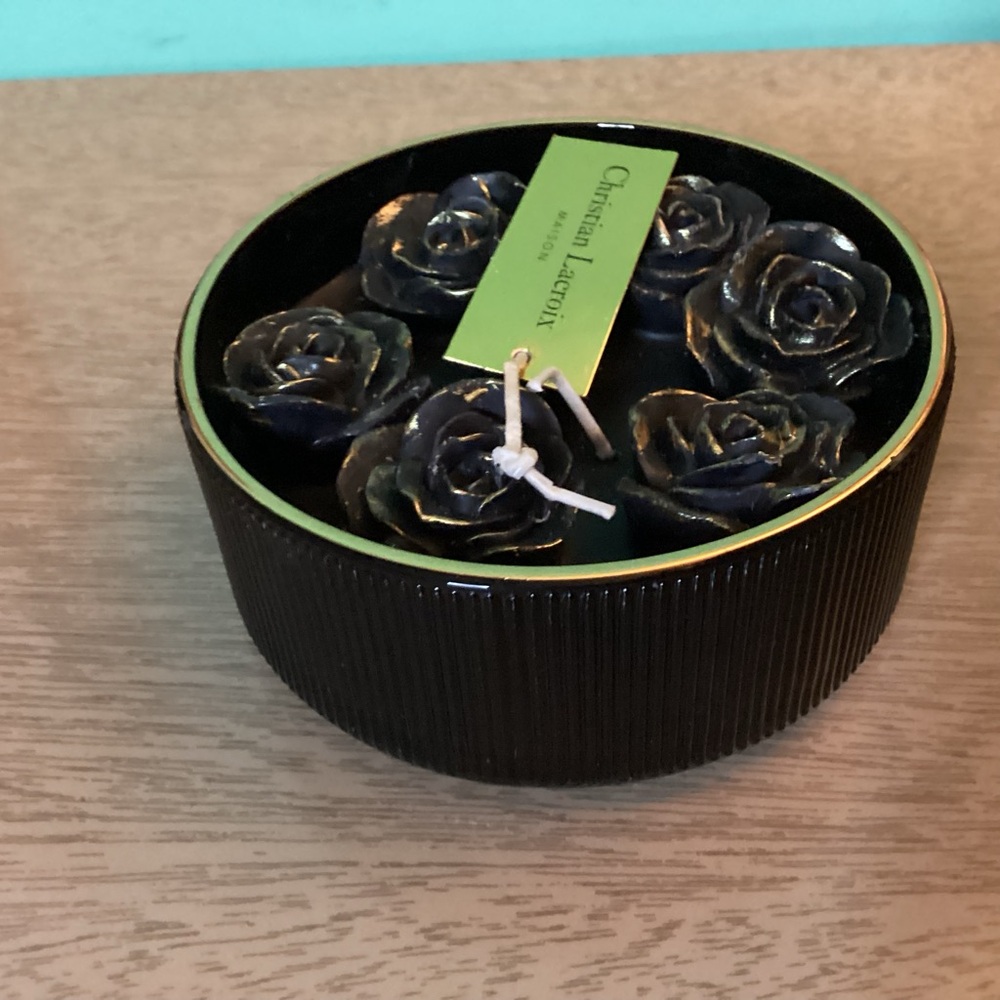 Christian Lacroix Black Rose Candle Midnight Garden Scent NWT - Picture 4 of 7